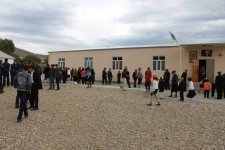 В Гедабекском районе состоялось открытие новой школы (фотосессия)