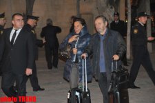 Холодный бакинский ветер согрел солистку группы Ricchi e Poveri (фотосессия)