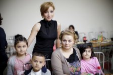 В День восстановления независимости Азербайджана певцы порадовали детей-сирот (фотосессия)