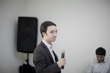 В День восстановления независимости Азербайджана певцы порадовали детей-сирот (фотосессия)
