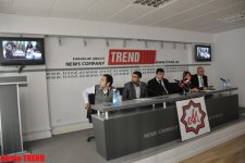 В Баку стартует благотворительная акция "Теплые ноги" (фото)