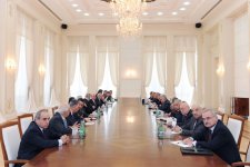 Под председательством Президента Азербайджана прошло заседание Кабинета министров (ФОТО)