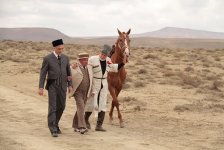 Юлий Гусман: "Когда и фрукты слаще, и горы выше, и море голубее" (фото)