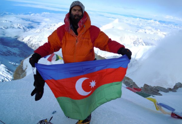 Исрафил Ашурлы примет участие в съезде покорителей Эвереста