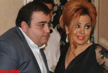 Прикол-тайм! Исполнительница мугама попросила телеведущего совет как потолстеть (фотосессия)