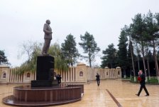 Президент Ильхам Алиев прибыл в Агдашский район (ФОТО)