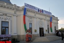 В Баку открылся Международный фестиваль кукольных театров (фотосессия)
