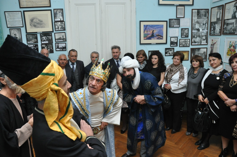 В Баку отметили 105-летие Самеда Вургуна (фото)