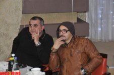 1 млн.евро, африканские акулы и азербайджанские дельфины Руфата Ахундова (видео - фотосессия)