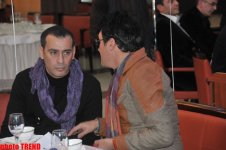 1 млн.евро, африканские акулы и азербайджанские дельфины Руфата Ахундова (видео - фотосессия)