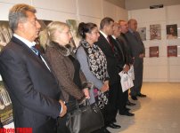 Писатель Натиг Расулзаде читает мысли (фотосессия)