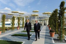 Ильхам Алиев принял участие в открытии городского парка культуры и отдыха в Огузе (ФОТО)
