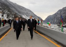 Президент Азербайджана принял участие в  открытии моста в Гахском районе (ФОТО)