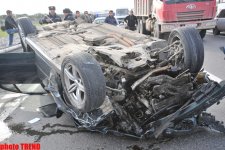 На магистрали Баку-аэропорт произошло тяжелое ДТП, есть пострадавшие (ФОТО)