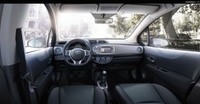 В Баку в торжественной обстановке презентовали эксклюзивные модели Toyota Camry и Toyota Yaris (фотосессия)