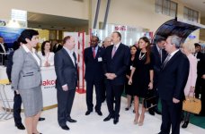 Ильхам Алиев  и его супруга ознакомились с Международной выставкой "BakuTel-2011" (ФОТО)
