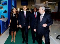 Ильхам Алиев  и его супруга ознакомились с Международной выставкой "BakuTel-2011" (ФОТО)