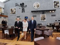 Президент Азербайджана и его супруга приняли участие в открытии после капремонта кинотеатра "Низами" (ФОТО)