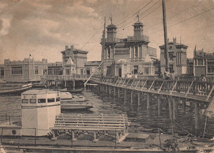 На улице Расулзаде ювелир спрятал грабителя в сейфе (фотосессия)