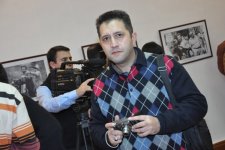 Отражение души героя через взгляд и фотообъектив Пярвиза Гулиева - выставка в Баку (фотосессия)