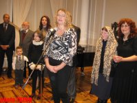 В Баку открылась выставка работ Микаила Абдуллаева: "Благодарю Бога, что дожила до этих дней" (фотосессия)