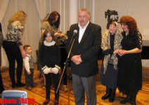 В Баку открылась выставка работ Микаила Абдуллаева: "Благодарю Бога, что дожила до этих дней" (фотосессия)