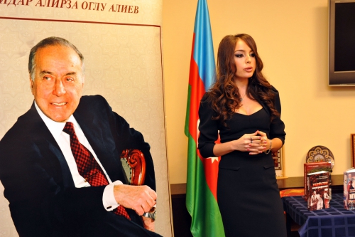 Лейла Алиева: Гейдар Алиев был великим политиком, которого знали и с которым считались во всем мире (ФОТО)