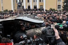 "Золотой голос" Азербайджана - Гадира Рустамова проводили в последний путь  (фотосессия)