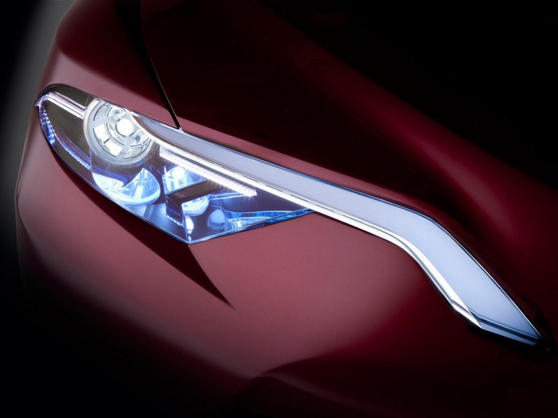 Toyota поделилась первым тизером нового концепта