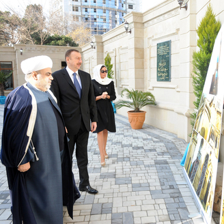 Azerbaijani president opens Ajdarbay Mosque in Baku after major overhaul (PHOTO)