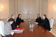 Ильхам Алиев принял бывшего президента Латвии