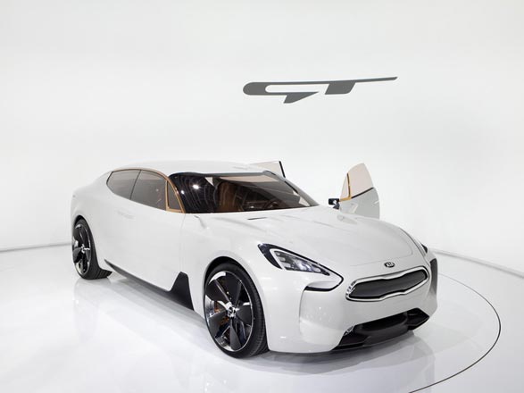 Семейство Kia GT получит купе и универсал