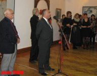 В Баку появилось новогоднее древо желаний (фотосессия)