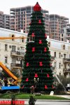 Новогодние улицы Баку - как встретить год Дракона, гороскоп (фотосессия)