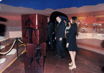 Президент Азербайджана и его супруга приняли участие в открытии Гобустанского музея (ФОТО)