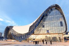 Президент Азербайджана и его супруга ознакомились с ходом строительства Центра Гейдара Алиева (ФОТО)