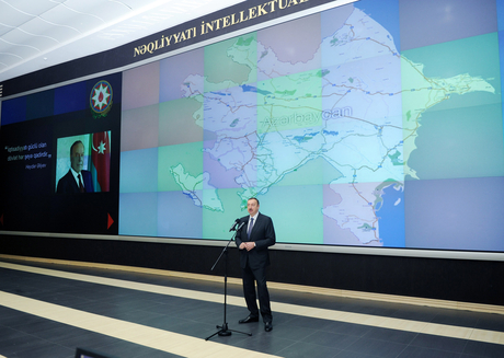 Президент Азербайджана принял участие в открытии Центра интеллектуального управления транспортом (ФОТО)