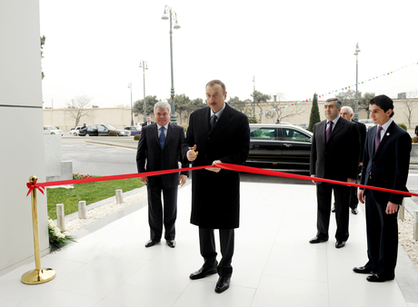 Президент Азербайджана принял участие в открытии Центра интеллектуального управления транспортом (ФОТО)