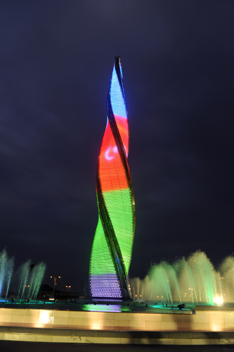 President Ilham Aliyev opens reconstructed “Koroglu” metro station of Baku Metro, an underground pedestrian passage and new park (PHOTO)