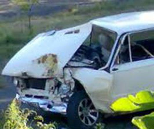 В Ярдымлы легковой автомобиль упал в овраг, 3 человека погибли