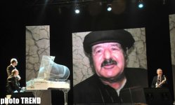 “Самолет "Баку-Москва". Рейс 50/50” – турбулентный юбилей Эльчина Иманова (фотосессия)