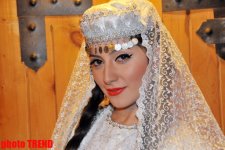 Иззет Багиров проклял любимую Аян Бабакишиеву (фотосессия)