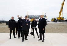 Ильхам Алиев и его супруга ознакомились со строительными работами в районе площади Государственного флага (ФОТО)