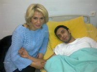Фото Тарлана Даглы с больничной койки и его супруги Ульвиры Гараевой