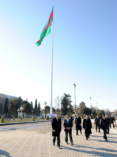 Azerbaijani President inspects construction work in Flag Square in Ganja (PHOTO)