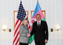 Президент Ильхам Алиев встретился с госсекретарем США Хиллари Клинтон (ФОТО)