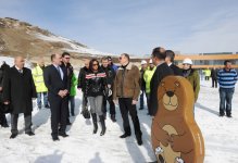 President Ilham Aliyev and his spouse inspect construction of Shahdag Winter and Summer Tourism Complex in Gusar (PHOTO)