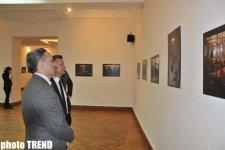 В Баку представлены уникальные работы французского фотографа, посвященные Ходжалинской трагедии (фото)