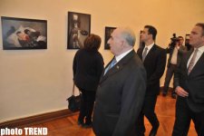 В Баку представлены уникальные работы французского фотографа, посвященные Ходжалинской трагедии (фото)