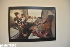 В Баку представлены уникальные работы французского фотографа, посвященные Ходжалинской трагедии (фото)